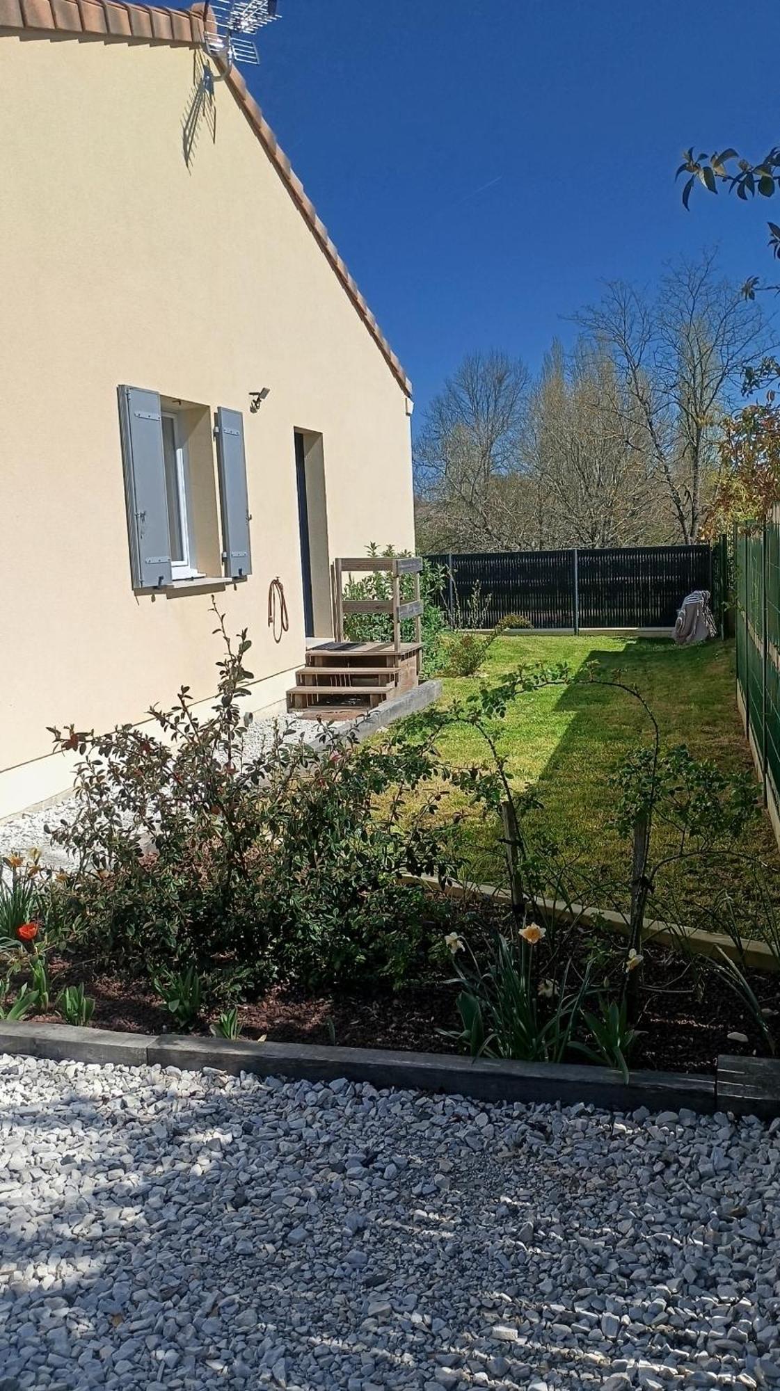 Meuble De Tourisme Classe 3 Etoiles Le Ptit Coin De Soleil - Saint Ciers D'Abzac Saint-Ciers-d'Abzac Exterior foto